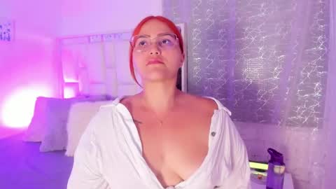 Leah  online show from 30, 9, 2025