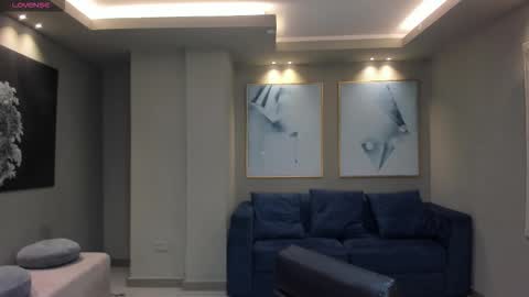 Snapshot of leahnovac chatting on 10, 9, 2025 leahnovac online show from 10, 9, 2025