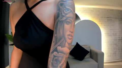 Snapshot of leahnovac chatting on 30, 9, 2025 leahnovac online show from 30, 9, 2025