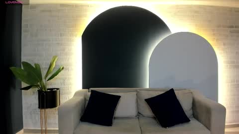 Snapshot of leahnovac chatting on 3, 10, 2025 leahnovac online show from 3, 10, 2025