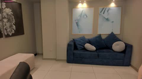 Snapshot of leahnovac chatting on 8, 11, 2025 leahnovac online show from 8, 11, 2025