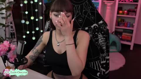 Leah online show from 10, 3, 2026