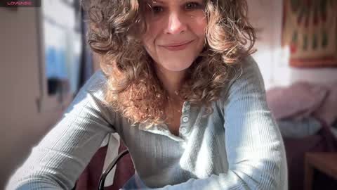 Leah Sparkles online show from 15, 1, 2025