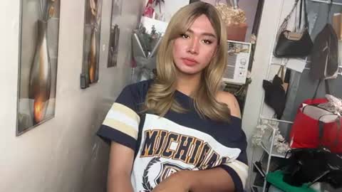Miss Candy online show from 17, 7, 2026