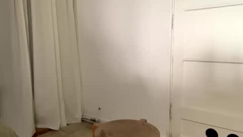 TwinkChill online show from 8, 3, 2026