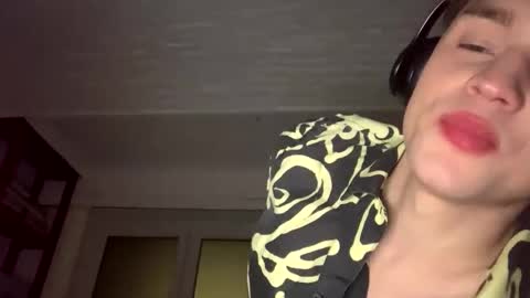 TwinkChill online show from 12, 3, 2026