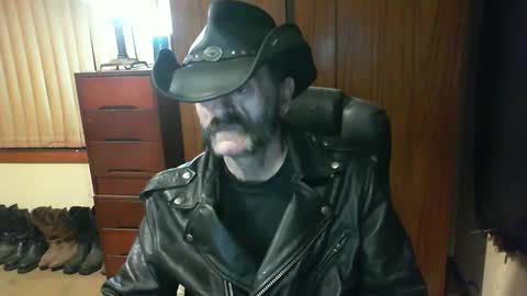 leathergreaser online show from 22, 9, 2025