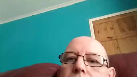 leatherpants68 online show from 23, 9, 2025