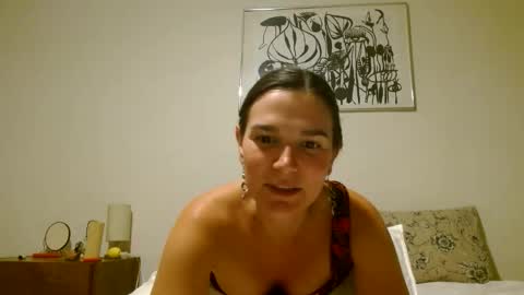 Snapshot of leelaluna chatting on 5, 6, 2026 leela luna online show from 5, 6, 2026