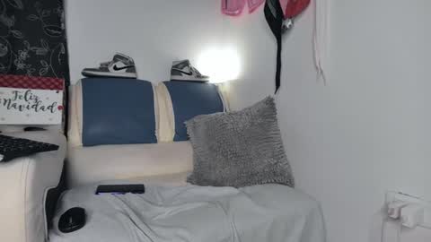 Snapshot of leenar_key chatting on 31, 1, 2025 leenar_key online show from 31, 1, 2025