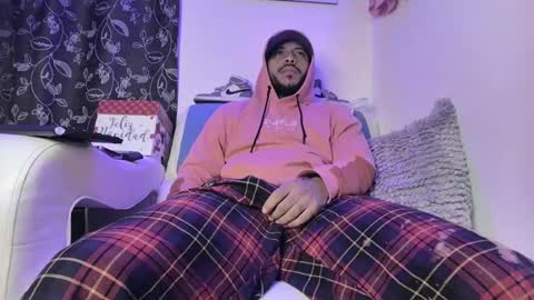 Snapshot of leenar_key chatting on 7, 3, 2025 leenar_key online show from 7, 3, 2025