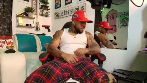 Snapshot of leenar_key chatting on 10, 11, 2025 leenar_key online show from 10, 11, 2025