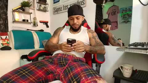 Snapshot of leenar_key chatting on 11, 11, 2025 leenar_key online show from 11, 11, 2025