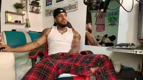 Snapshot of leenar_key chatting on 13, 11, 2025 leenar_key online show from 13, 11, 2025