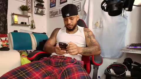 Snapshot of leenar_key chatting on 15, 11, 2025 leenar_key online show from 15, 11, 2025