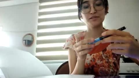 leesahebron online show from 29, 7, 2026