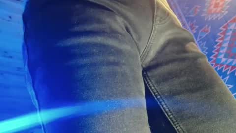 Snapshot of lefrancais33000 chatting on 21, 2, 2025 Dliciousman online show from 21, 2, 2025