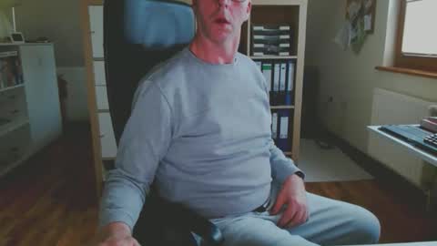 Snapshot of lefti27 chatting on 21, 2, 2026 Dave online show from 21, 2, 2026