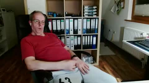 Snapshot of lefti27 chatting on 19, 3, 2026 Dave online show from 19, 3, 2026