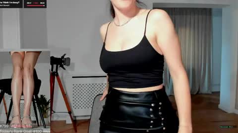 Elle  online show from 25, 4, 2026