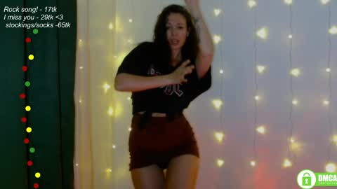 hey Im Leia and I love rock  online show from 5, 6, 2026