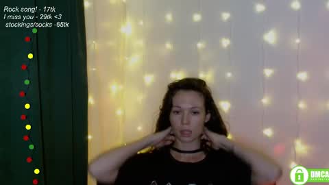 hey Im Leia and I love rock  online show from 24, 7, 2026