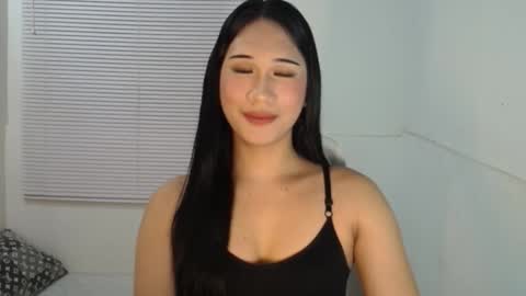 Snapshot of leighs_celine chatting on 8, 2, 2026 leighs_celine online show from 8, 2, 2026