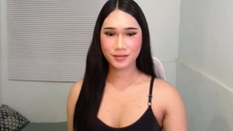 Snapshot of leighs_celine chatting on 3, 3, 2026 leighs_celine online show from 3, 3, 2026