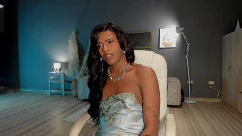 Snapshot of leila4ever chatting on 2, 10, 2025 Leila online show from 2, 10, 2025