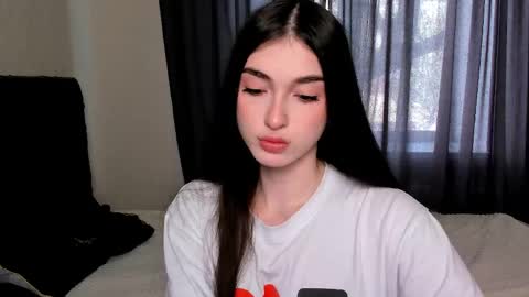 Leila online show from 29, 4, 2026