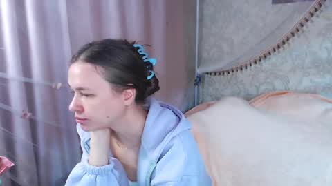leila_bambi_ online show from 6, 6, 2026