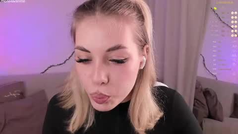 leilalafleur_ online show from 22, 4, 2026