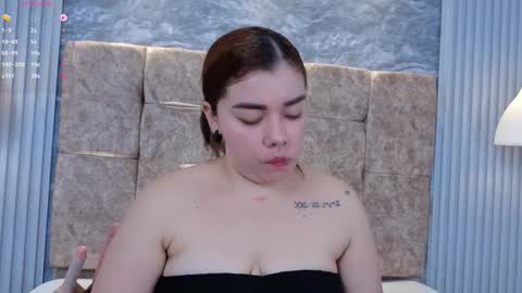 leilapons online show from 25, 2, 2026