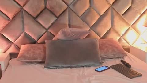 Leizathompson online show from 13, 2, 2026