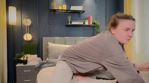 Snapshot of lela_ryan chatting on 7, 3, 2025 Lela online show from 7, 3, 2025