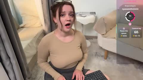 Snapshot of lela_ryan chatting on 24, 9, 2025 Lela online show from 24, 9, 2025