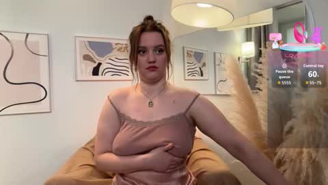 Snapshot of lela_ryan chatting on 18, 10, 2025 Lela online show from 18, 10, 2025