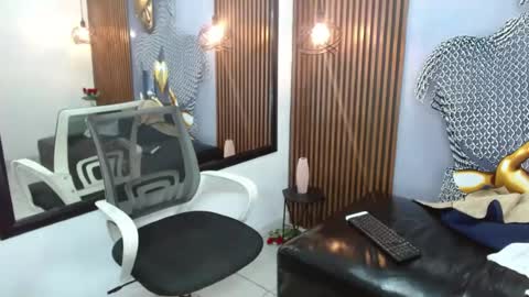 lelehott01 online show from 29, 6, 2026