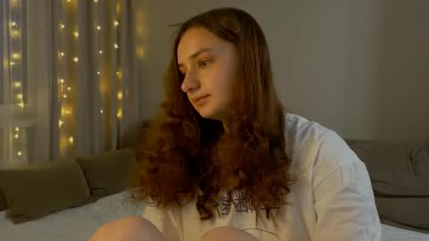 Snapshot of lelia_vibe chatting on 17, 4, 2026 Lelia online show from 17, 4, 2026