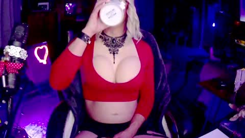 Lemon Stealing Whore online show from 22, 2, 2025