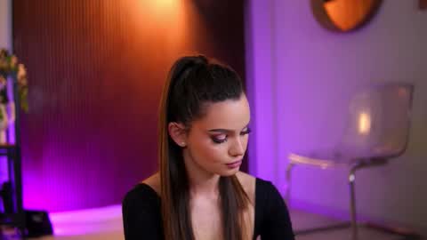 Lena Laurent online show from 16, 3, 2026