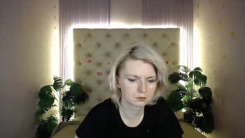 Snapshot of lena_paulles chatting on 28, 12, 2024 Lena online show from 28, 12, 2024