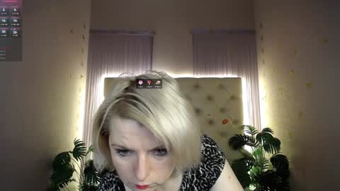 Snapshot of lena_paulles chatting on 29, 12, 2024 Lena online show from 29, 12, 2024
