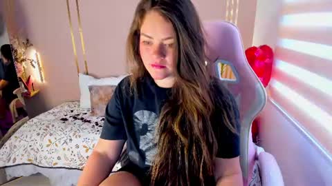 Snapshot of lena_paulxo chatting on 12, 7, 2026 Lena Paul online show from 12, 7, 2026