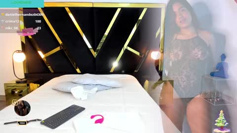 Snapshot of lena_rousseau chatting on 13, 12, 2024 Lena Rousseau online show from 13, 12, 2024