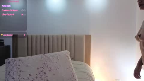 Snapshot of lena_slaave chatting on 21, 10, 2025 Lena online show from 21, 10, 2025