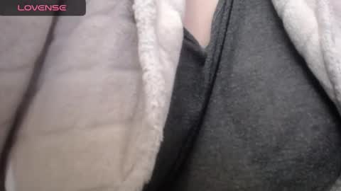 lenagolden online show from 29, 1, 2025