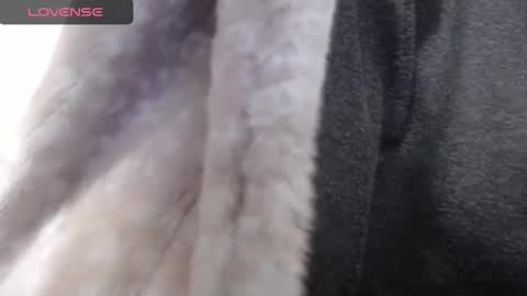 lenagolden online show from 5, 12, 2025