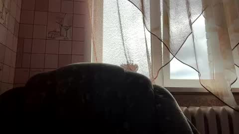 Hellomy name is Natalyits my first day here nice to meet you Give me 50 thumbs ups online show from 28, 5, 2026