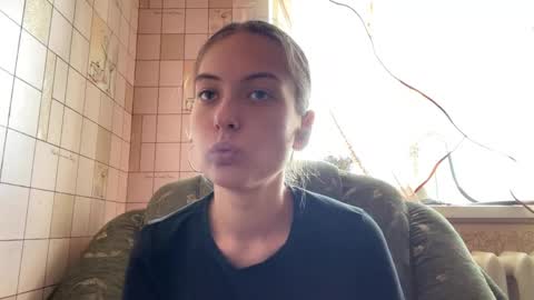 Hellomy name is Natalyits my first day here nice to meet you Give me 50 thumbs ups online show from 30, 5, 2026